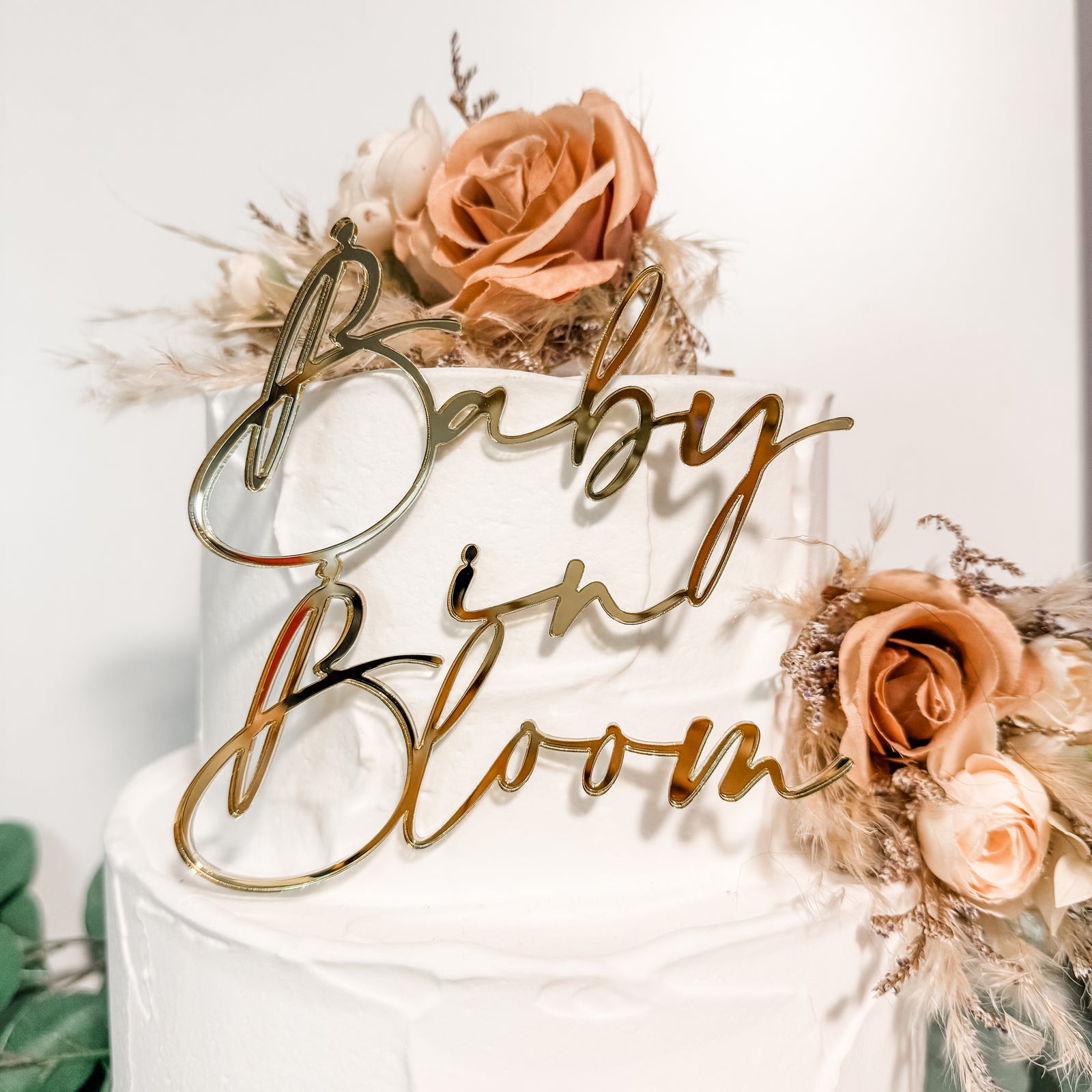 Baby in Bloom Cake Charm